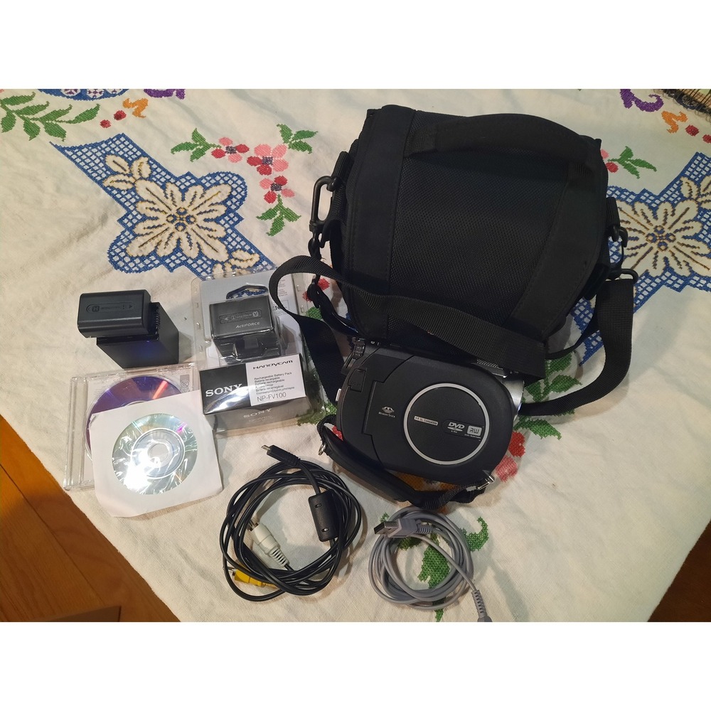 Sony Handycam DCR-DVD650 Camcorder 60x Zoom Bundle with New NP-FV100 Battery